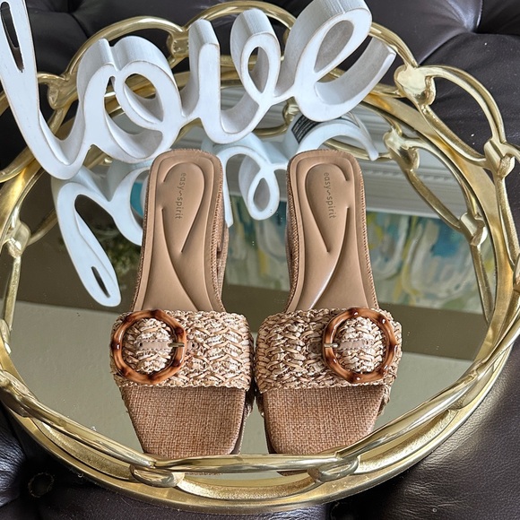 Easy Spirit Tan Woven Buckle Sandals - Picture 1 of 4